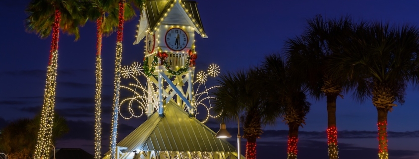 Bradenton decorated for the holidays